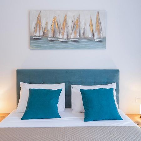 Villa Ami, Roda, Corfu: 10 Guests, Heated Pool, Private Mini Golf, Pool Table & More!! Dış mekan fotoğraf